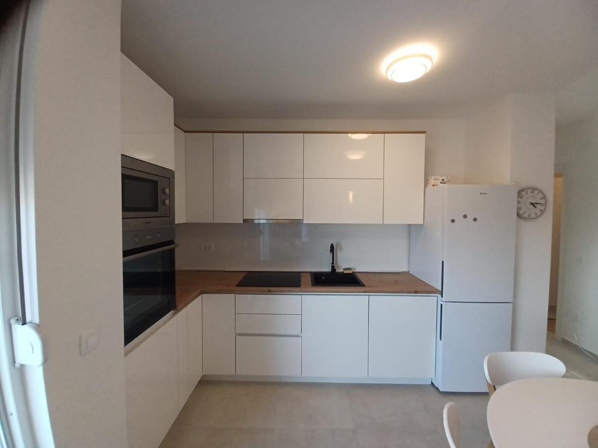 Ena Apartment *